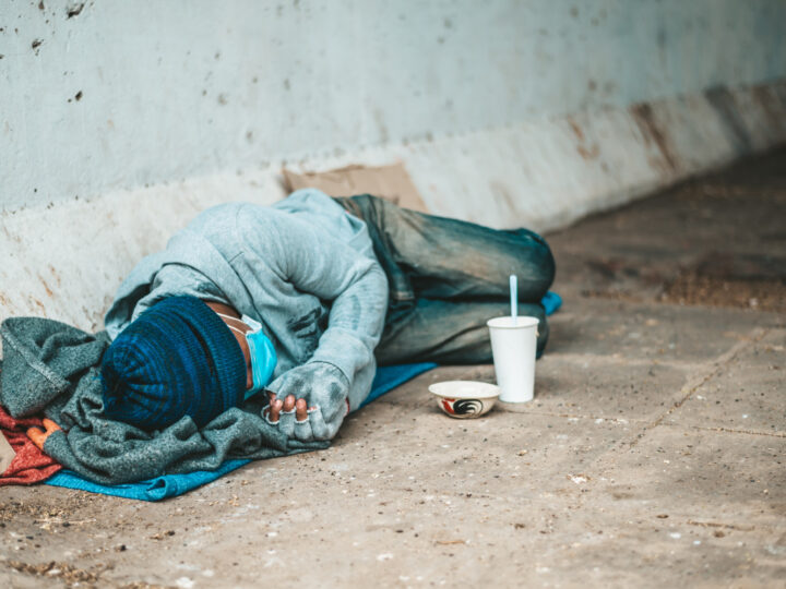 W jaki sposób możemy pomóc bezdomnym?
