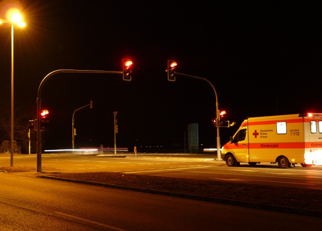 Tragiczna kolizja na drodze krajowej 58 w pobliżu Szczytna skutkuje śmiercią dwóch osób