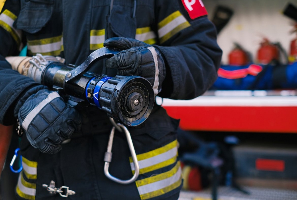 Awaria systemu przeciwpożarowego w sklepie Action – ewakuacja i interwencja straży pożarnej