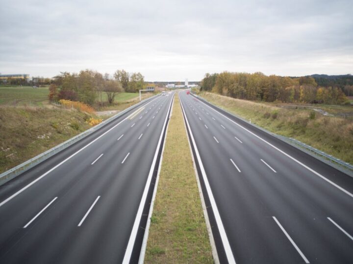 Wyjaśnione szczegóły pościgu policyjnego za pojazdem Renault Master w Elblągu