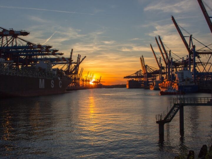 Elbląski port morski przenosi swoją siedzibę do zabytkowego budynku na Wyspie Spichrzów
