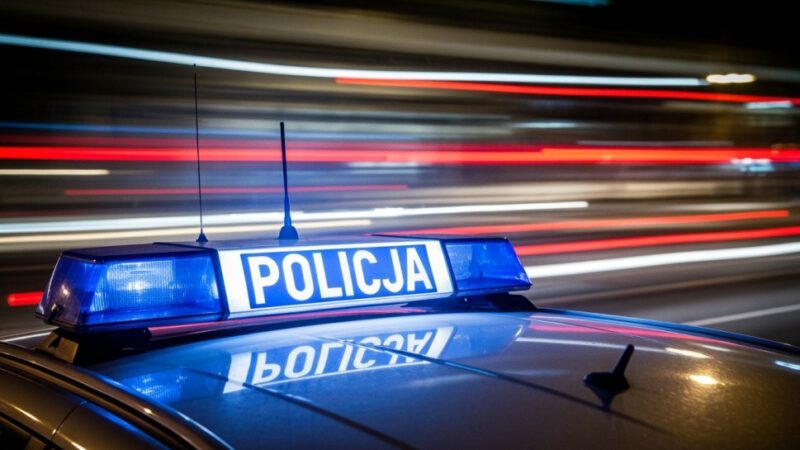 29-latek w szaleńczej ucieczce przed policją bez prawa jazdy!