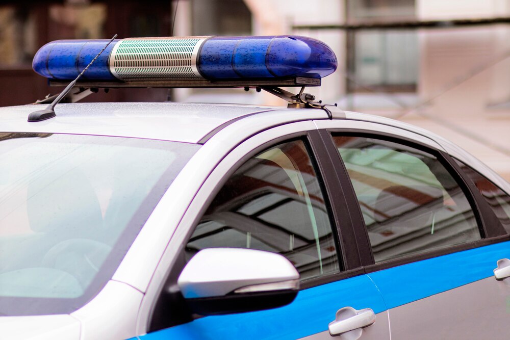 Tragedia w Elblągu: Mąż zastrzelił żonę, potem popełnił samobójstwo mimo zakazu zbliżania się