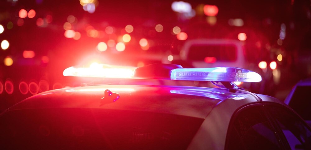 Tragedia w Elblągu: Mężczyzna zabił żonę i popełnił samobójstwo w dramatycznych okolicznościach