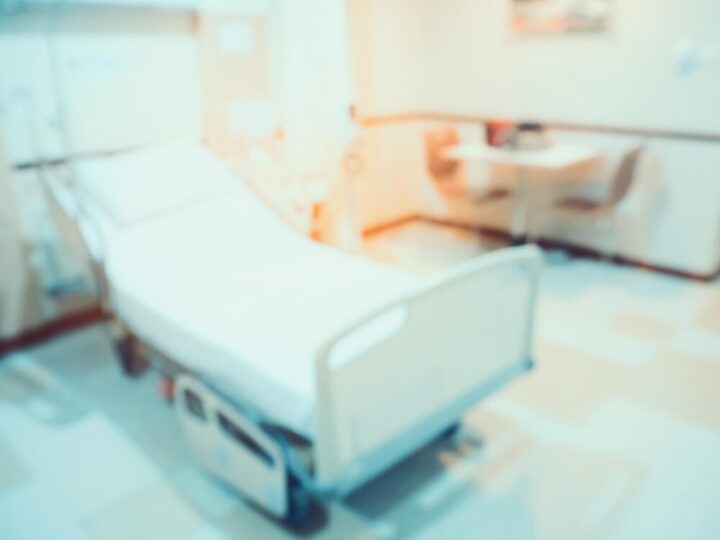 Elbląg wprowadza Ogólnopolską Kartę Seniora: Zniżki, sanatoria i nowe możliwości dla seniorów!