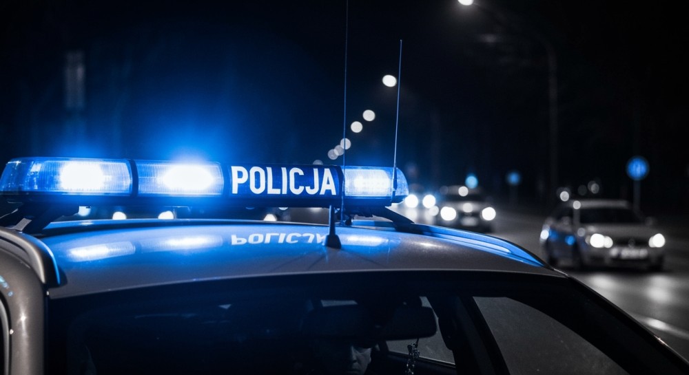 Skandal w Elblągu: Więzienni strażnicy oskarżeni o brutalne wymuszenie długu