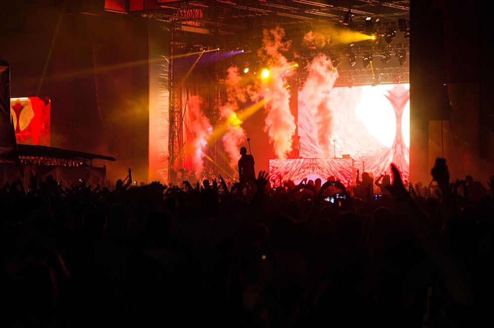 Strasznie Fajna Zabawa na Lodzie: Halloween Ice-Party Już w Piątek!