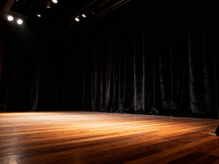 Seniorzy odkrywają scenę: pierwsze warsztaty „Teatr życia” w Elblągu!