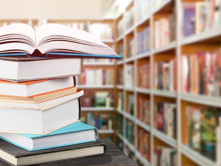 Młodzi czytelnicy odkrywają interaktywne komiksy paragrafowe w Elblągu