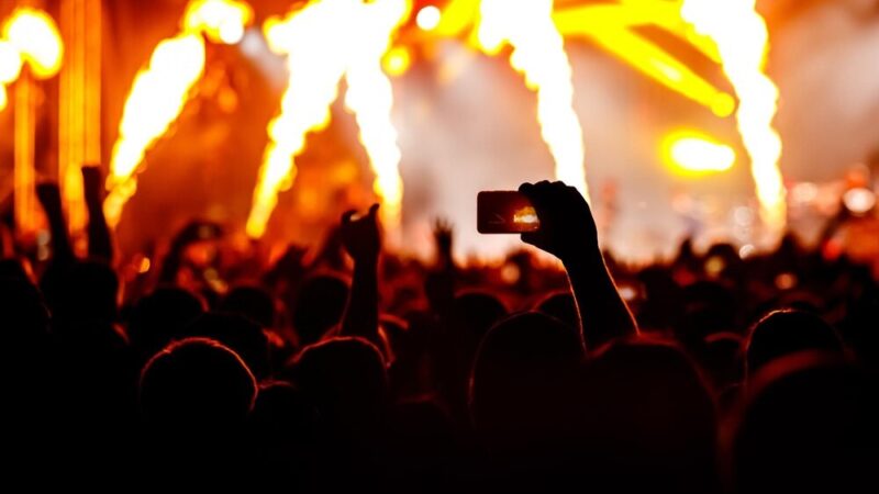 EkoMuzyka: Twórz Dźwięki z Odpadów!