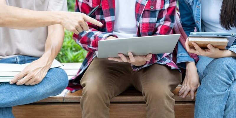 Uczennice Zespołu Szkół wyróżnione stypendiami Prezesa Rady Ministrów