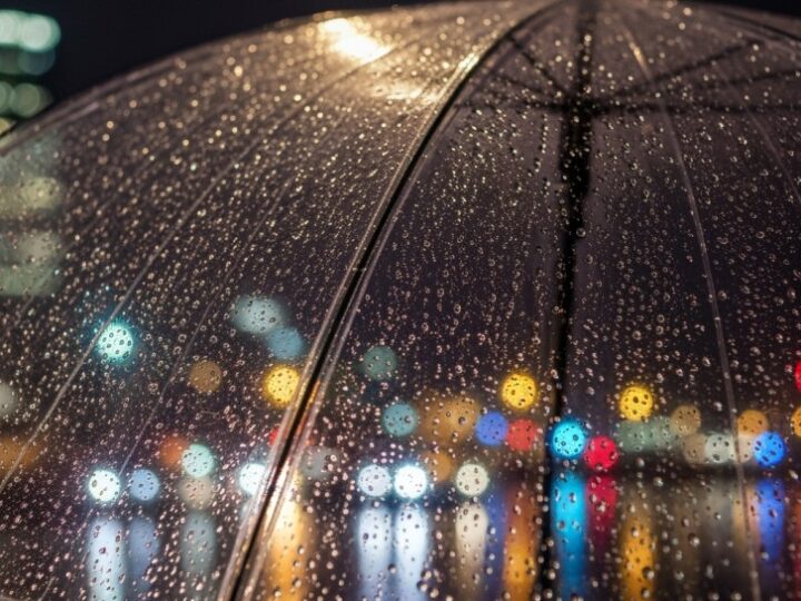 Marznące opady deszczu: Uważaj na śliskie drogi!