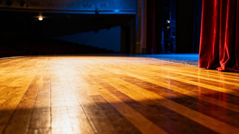 Seniorskie emocje na scenie – Teatr życia oczarowuje publiczność