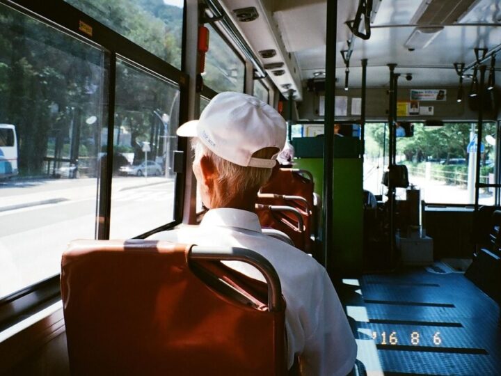 Nowa Era Transportu Publicznego w Elblągu: Umowy na 2026 Rok Podpisane!