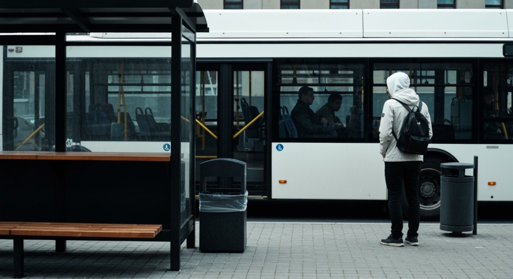 Świąteczne zmiany w rozkładzie komunikacji miejskiej na Boże Narodzenie i Nowy Rok 2026