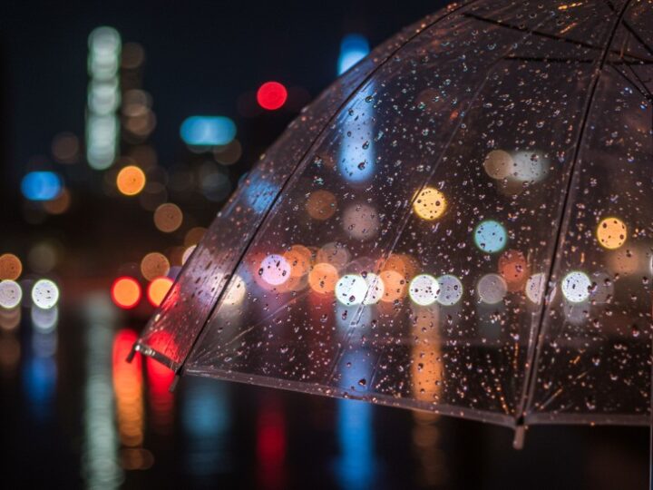 Gęsta mgła na Warmii i Mazurach: Uważaj na drodze!