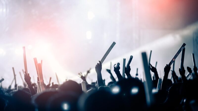 POP Symphony – Muzyczna Podróż przez Legendy”