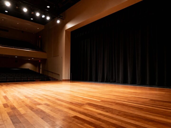 Moralne dylematy na scenie: „Zbrodnia i kara” oczami młodzieży