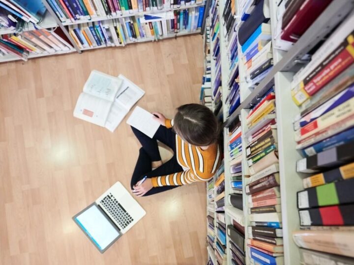 Darmowa szkoła online dla seniorów – rozwijaj się z ABCsenior.com!