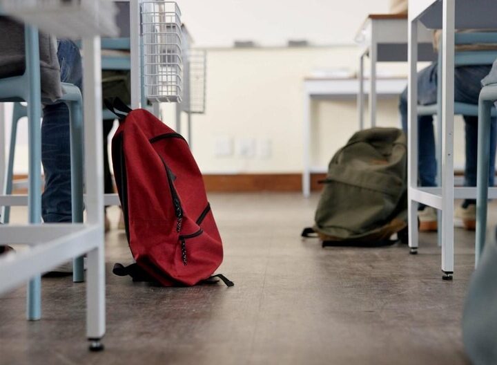 Edukacja o bezpiecznej jeździe na hulajnogach i rowerach dla elbląskich uczniów