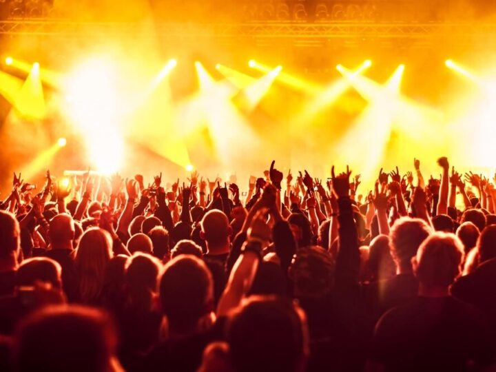 Glow Art Night – zanurz się w fluorescencyjnej sztuce!