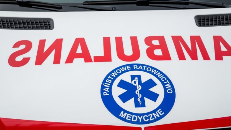 Bezpieczeństwo na drodze: Strażacy uczą dzieci pierwszej pomocy w Elblągu