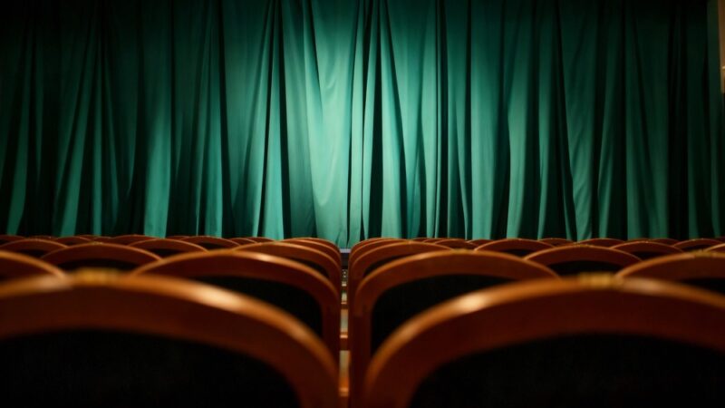 Genialny pomysł” – komedia z gwiazdami już 22 listopada w Elblągu!