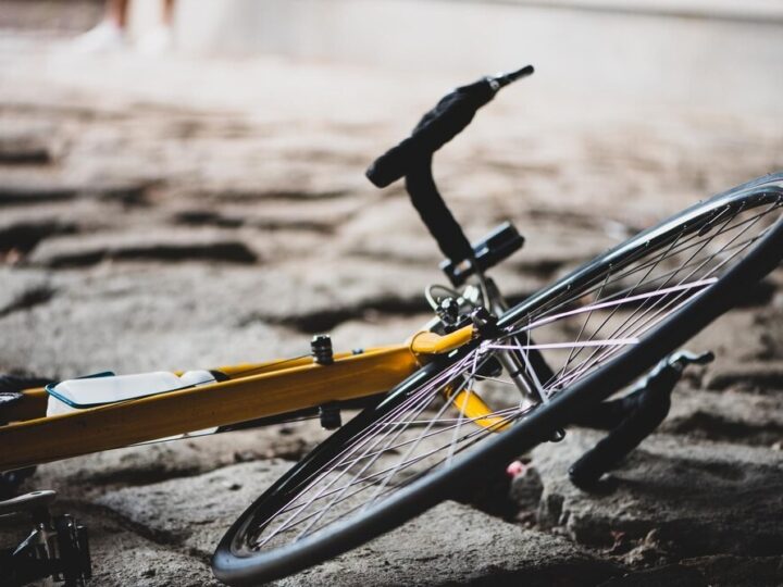 Rowerzyści, uwaga! Kluczowe zasady dotyczące zakazu wjazdu!