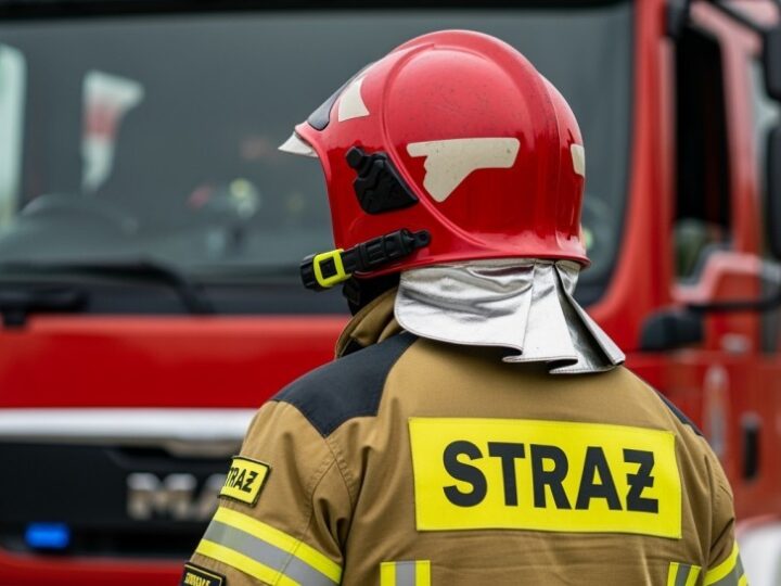 MŁODZIEŻOWE DRUŻYNY POŻARNICZE DOSKONALĄ UMIEJĘTNOŚCI NA OBOZIE WE FROMBORKU