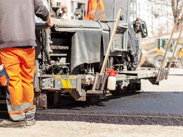Bezpieczniejsze ulice Pasłęka: Burmistrz wprowadza innowacje dla pieszych
