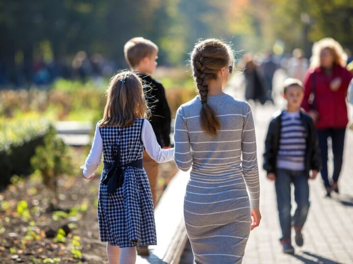 Halloween po zmroku: kilka zasad, które pomogą zadbać o bezpieczeństwo dzieci