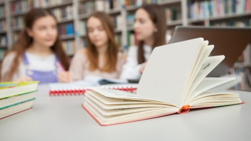 Uczeń Zespołu Szkół w Pasłęku reprezentuje młodzież na Forum Warmińsko-Mazurskim