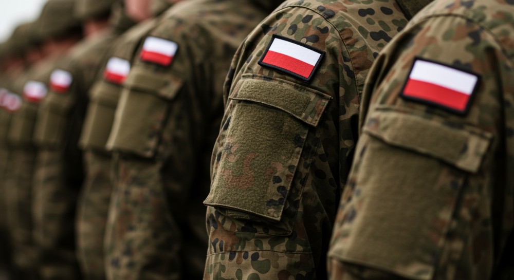 Uczniowie ZSEiT na wojewódzkich obchodach święta organów MON. Wyróżniono byłego dyrektora szkoły